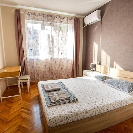 Apartment Little Vienna Ruse Exterior photo